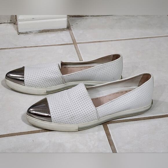 Miu Miu Embossed white metallic silver Leather Cap-Toe loafers 37 us size 6.5 7 - Picture 5 of 13